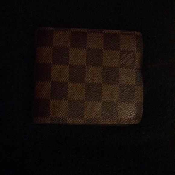 Louis Vuitton Mens Wallet - Picture 2 of 4